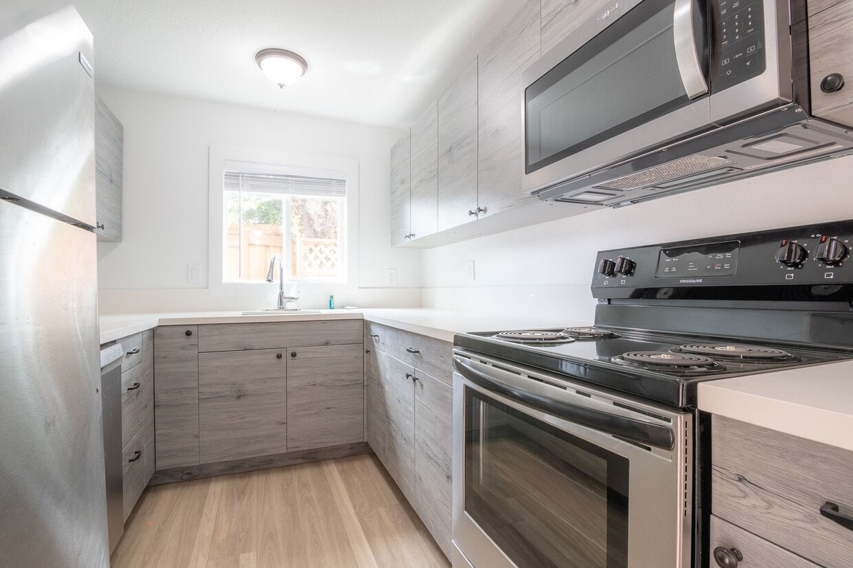 4845-4847 SE 65th - 4845-4847 SE 65th