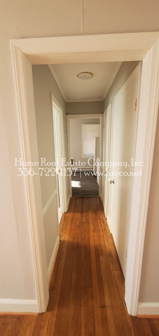 Foto del edificio - 832 Gray Ave NE