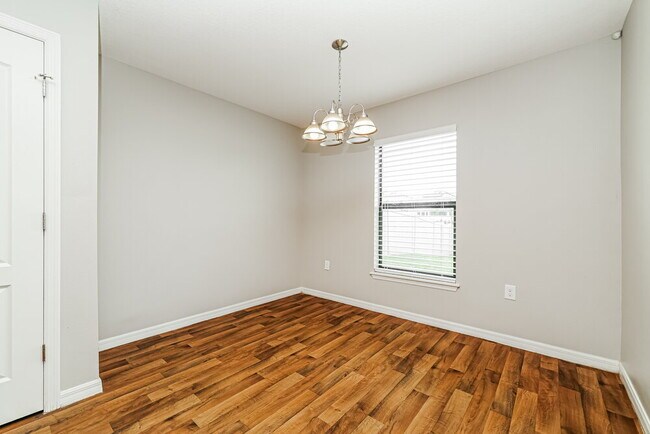 Building Photo - 720 Chatham Walk Dr