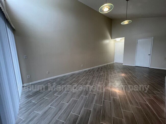 Foto del edificio - 4010 Atrium Dr