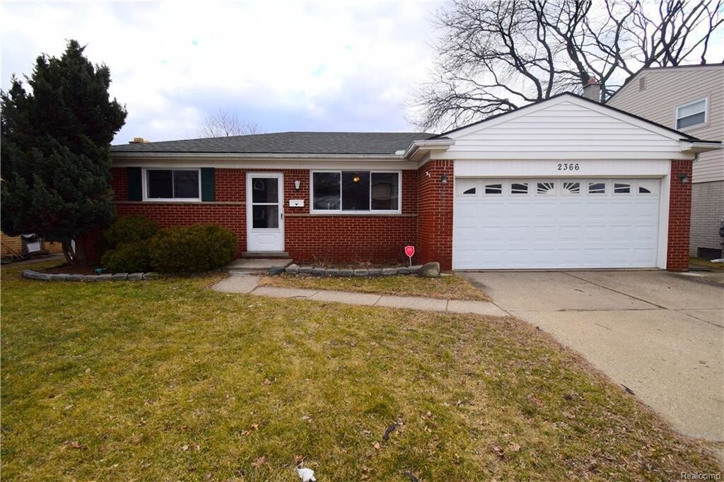 Foto principal - 2366 Geoffry Dr
