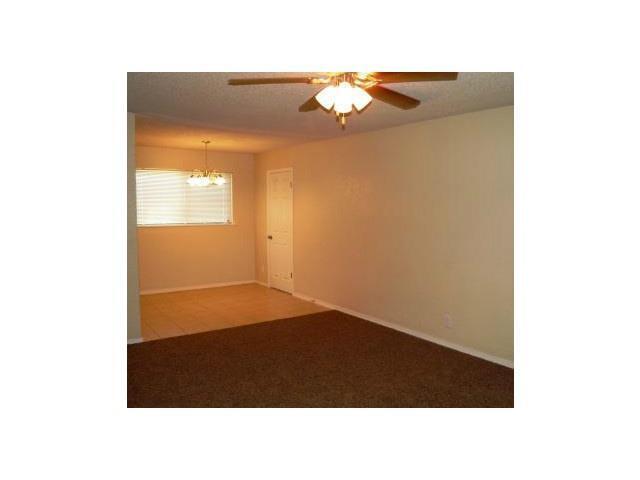 Foto del edificio - 7704 Springwood Dr
