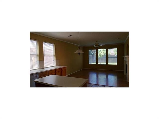 Building Photo - 11745 Ficus Dr