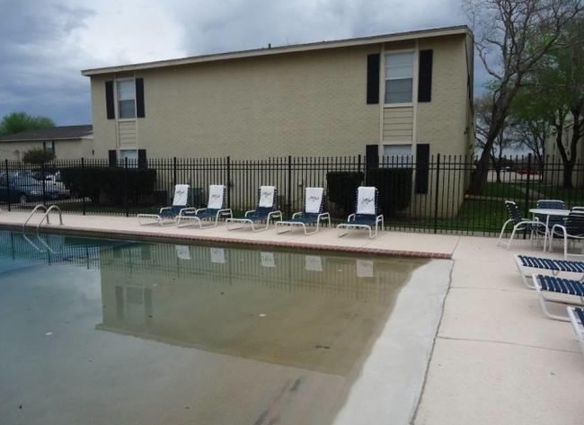 Building Photo - Sage Creek Apartments