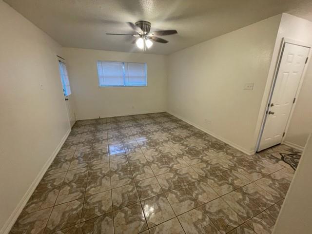 Building Photo - 756 E Pecan St