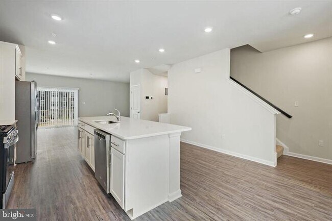 Foto del edificio - 1807 Kellington Ct