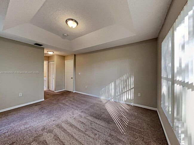 Foto del edificio - 10660 SW 21st St