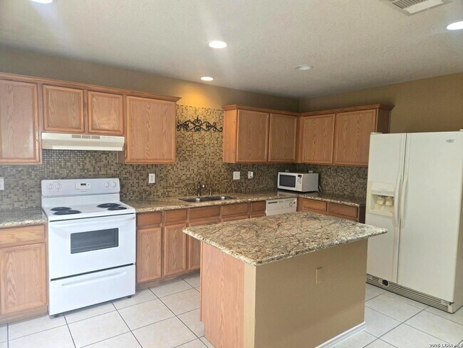 Foto del edificio - 6515 Kestrel Ln