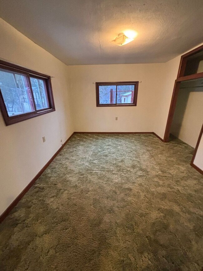Foto del edificio - 712 N Brown St