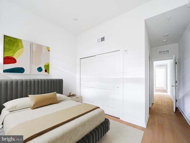 Foto del edificio - 2403-2407 W Thompson St