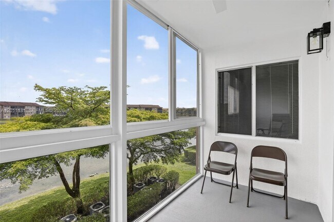 Foto del edificio - 13700 SW 11th St