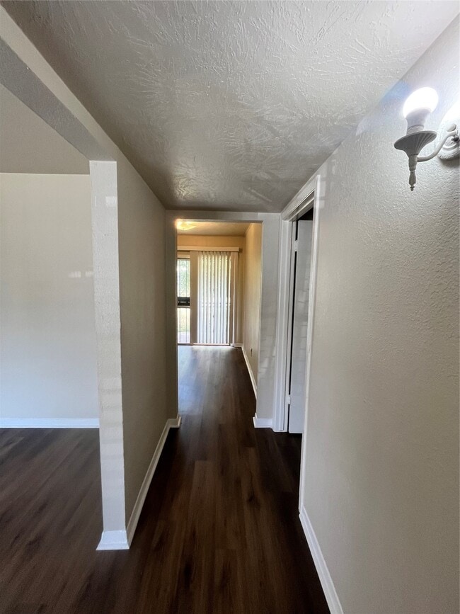 Building Photo - 7731 Melanie St