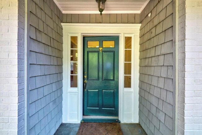 Foto del edificio - 121 Maryeanna Dr NE