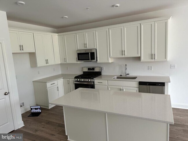Building Photo - 52 Ironwood Dr