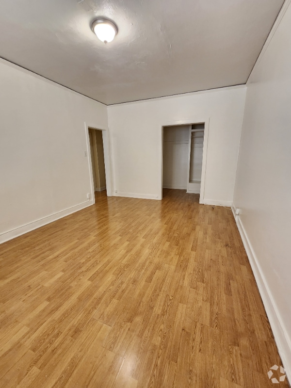 Building Photo - 1825 Ivar Ave