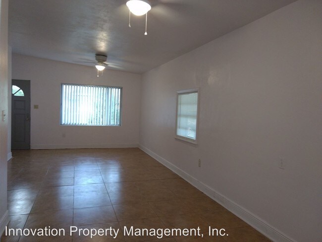 Building Photo - 3 br, 1 bath House - 5622 Astoria Pl