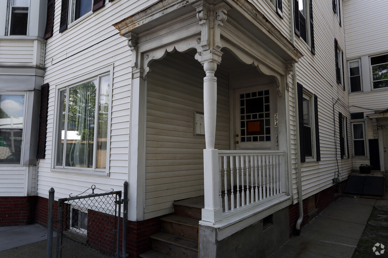 Building Photo - 294 Prospect St