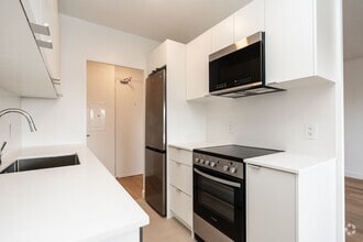 Building Photo - 27 Paxtonia Blvd