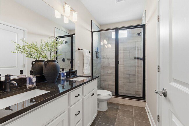 Foto del edificio - 2012 Tollgate Blvd