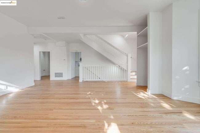 Building Photo - 1238 12th St