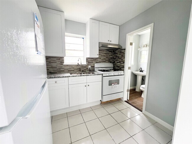 Foto del edificio - 103 Cosmos St