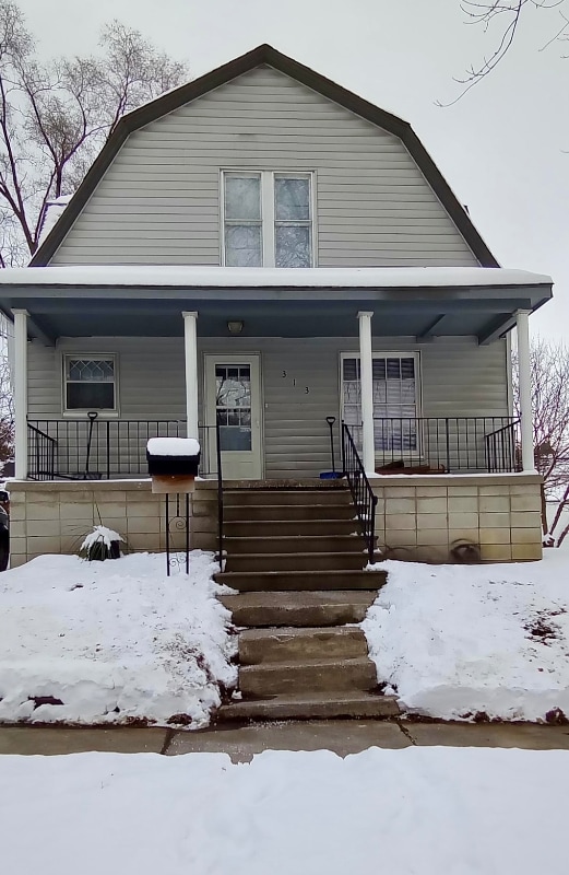 Building Photo - 313 S Chilson St