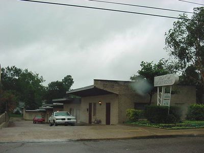 Foto principal - 427 W Oak St