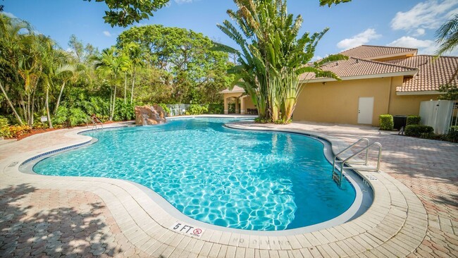 Interior Photo - Club Caribe Apartments SPRING SPECIAL
