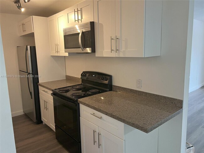 Foto del edificio - 11604 NW 29th Ct