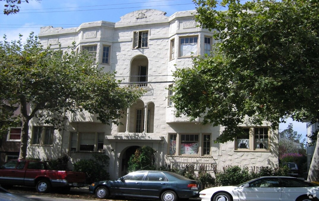 2124 Mckinley - 2124 Mckinley Ave