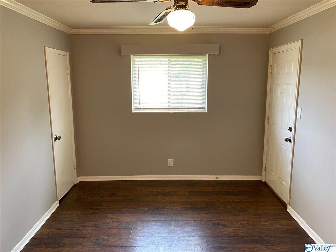 Foto principal - 2220 N Memorial Pkwy