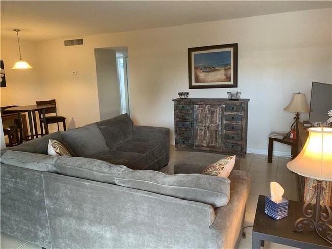 Foto del edificio - 4440 Ironwood Cir