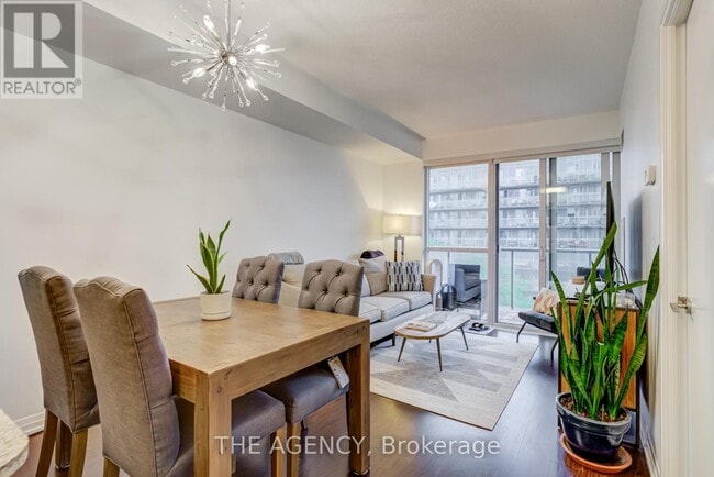 Photo du bâtiment - 25 Cole St