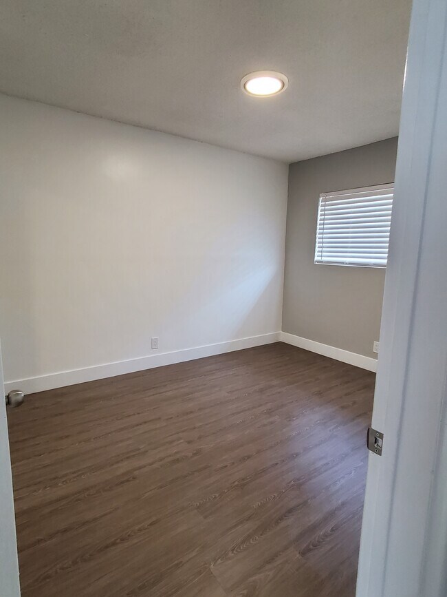 Foto del edificio - 15227 Prairie Ave