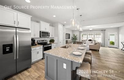 Foto del edificio - 2028 Finchley St