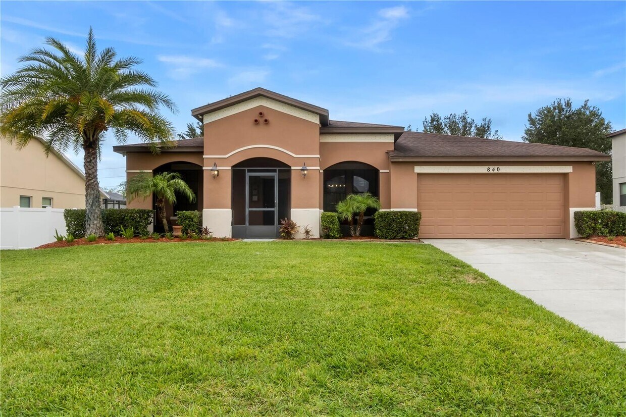 Foto principal - 840 Crooked Branch Dr