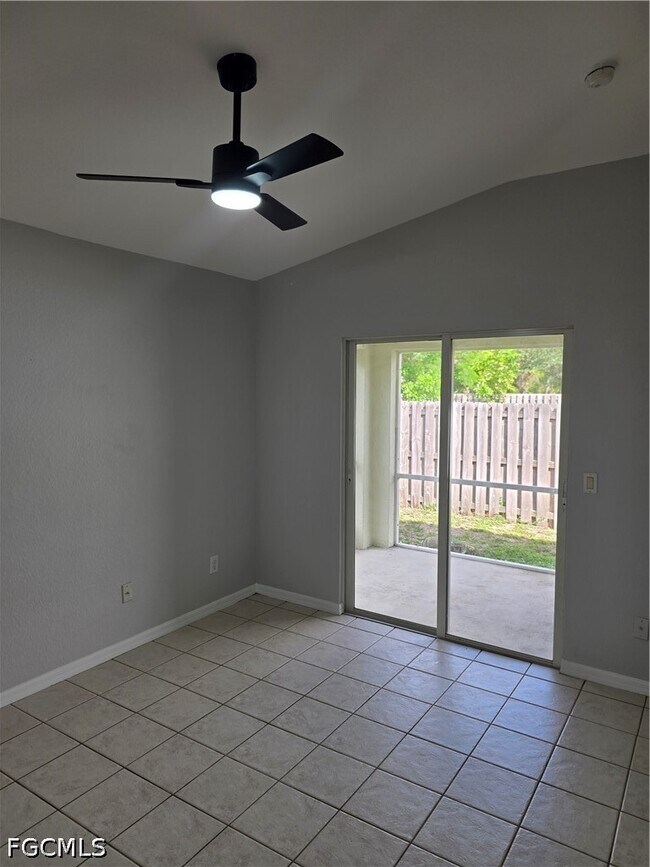 Foto del edificio - 1032 SE 11th St
