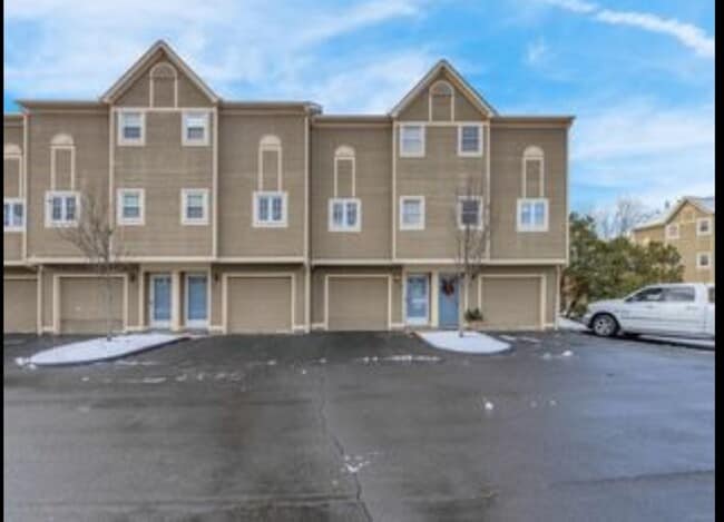 Photo - 50 Pierce St Apartment