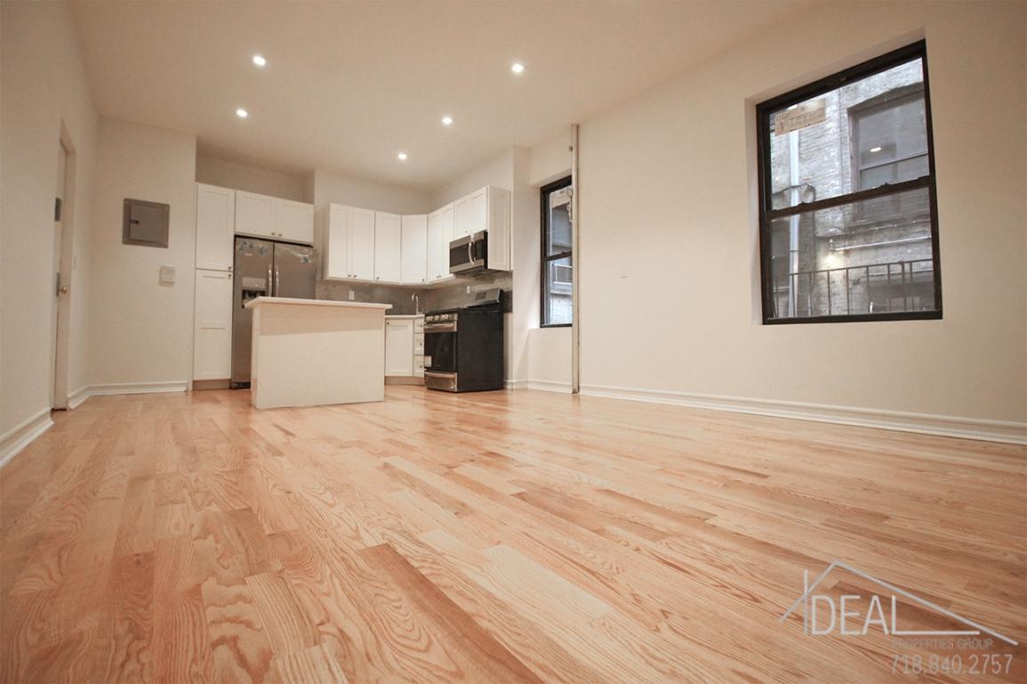 Foto principal - 448 St Johns Pl