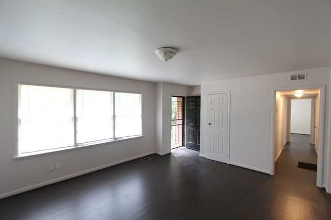 Foto del edificio - 1308 2nd St NW