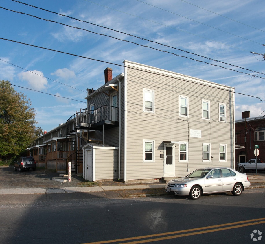 111 Maple St, Easthampton, MA 01027 Apartments in Easthampton, MA