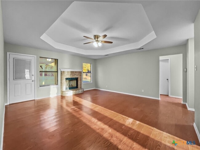 Building Photo - 5009 Ridgehaven Dr