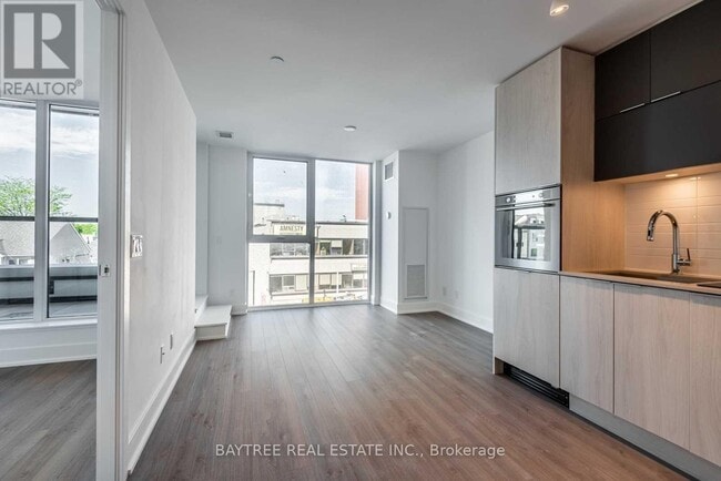 Building Photo - 1 Belsize Dr