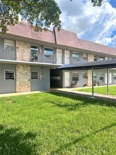 Building Photo - 9375 SW 40th Terrace