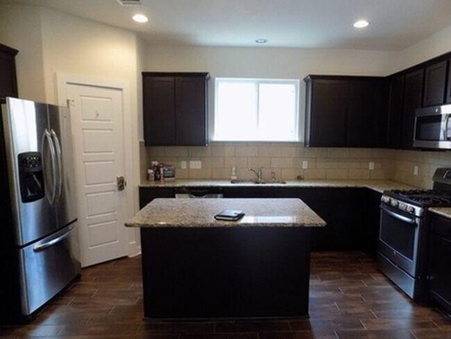 Building Photo - 3451 Mayfield Ranch Blvd
