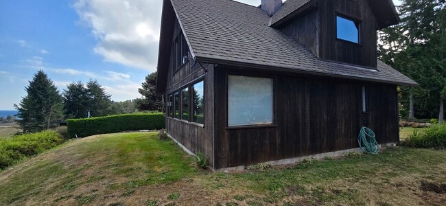Building Photo - 73 Low Point Rd