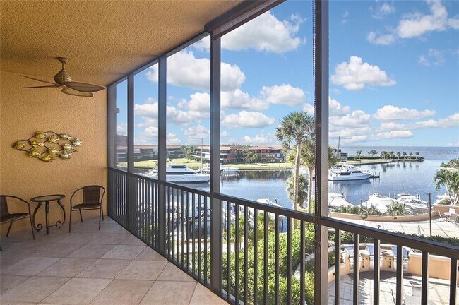 Building Photo - 3313 Sunset Key Cir