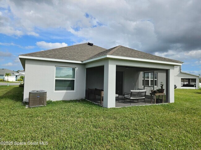 Building Photo - 586 Cooper Ct