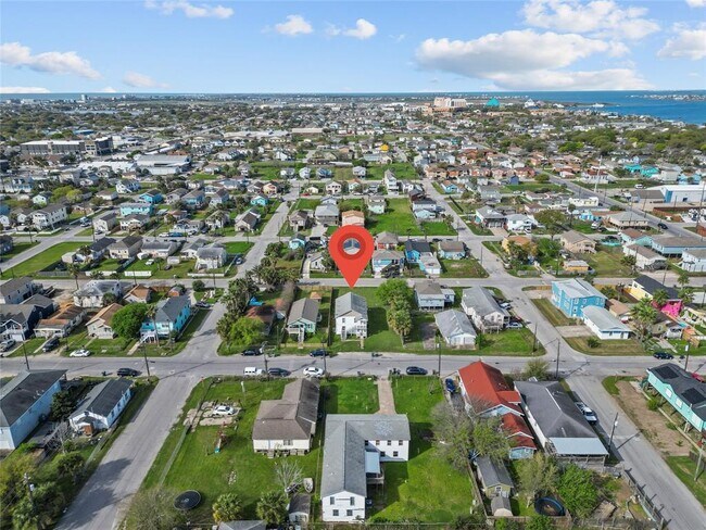 Foto del edificio - 2117 Grover Ave