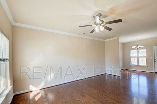 Building Photo - 511 Hamilton Ave